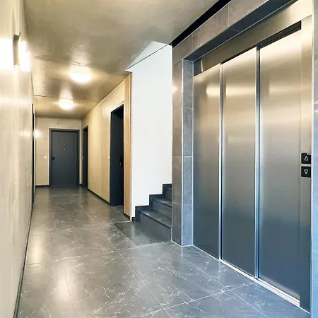 شقة Bonquartier - Luxurioeses 4-zi-penthouse Mit Grosser Terrasse - Blick Ins Gruene *