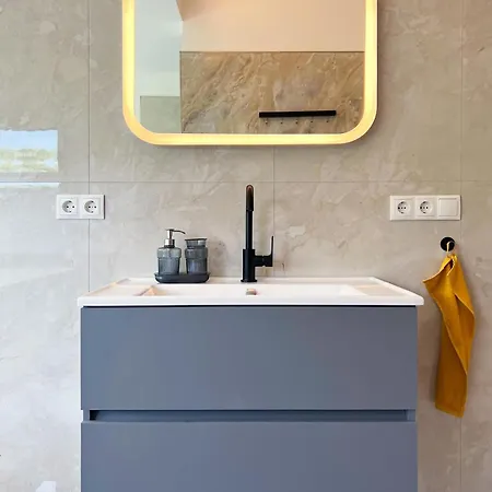 Bonquartier - Luxurioeses 4-zi-penthouse Mit Grosser Terrasse - Blick Ins Gruene * فاختبيرغ