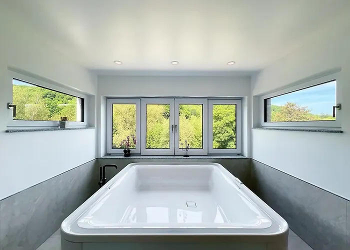 Appartement Bonquartier - Luxurioeses 4-zi-penthouse Mit Grosser Terrasse - Blick Ins Gruene *